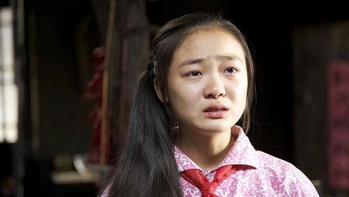 齐如意:出演的《暖春》让无数人落泪,哭戏一夜成名,长大也很美